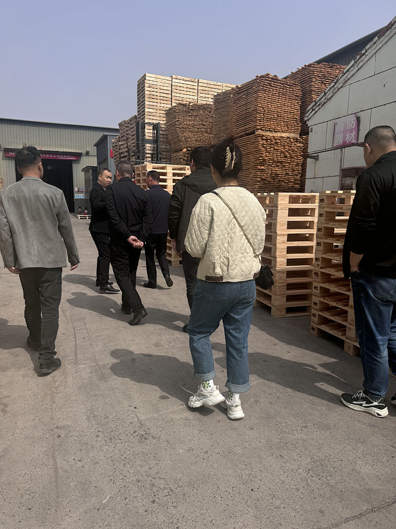 內(nèi)蒙古 XX 物流有限公司（張經(jīng)理、王工程師）?