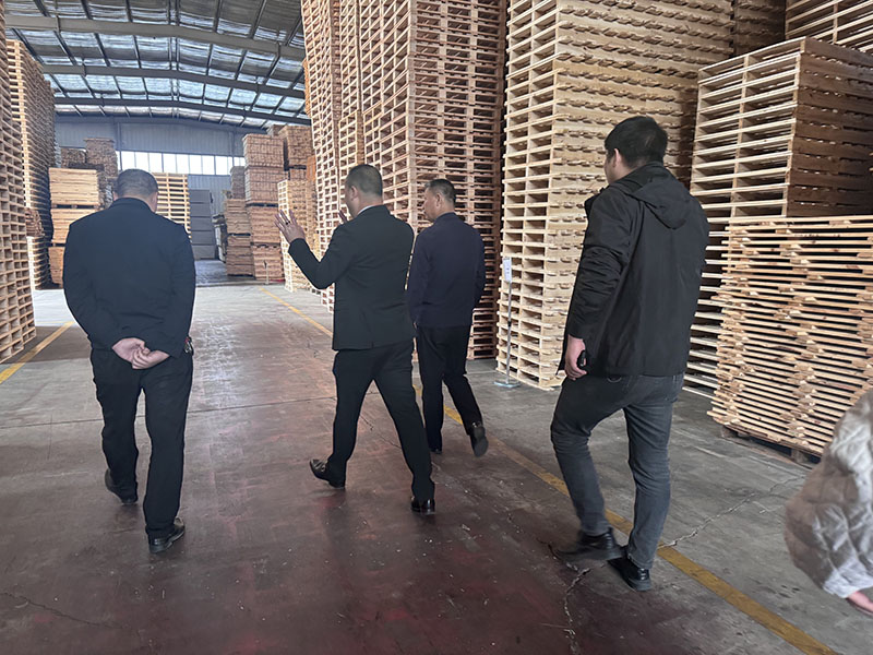 內(nèi)蒙古 XX 物流有限公司（張經(jīng)理、王工程師）?